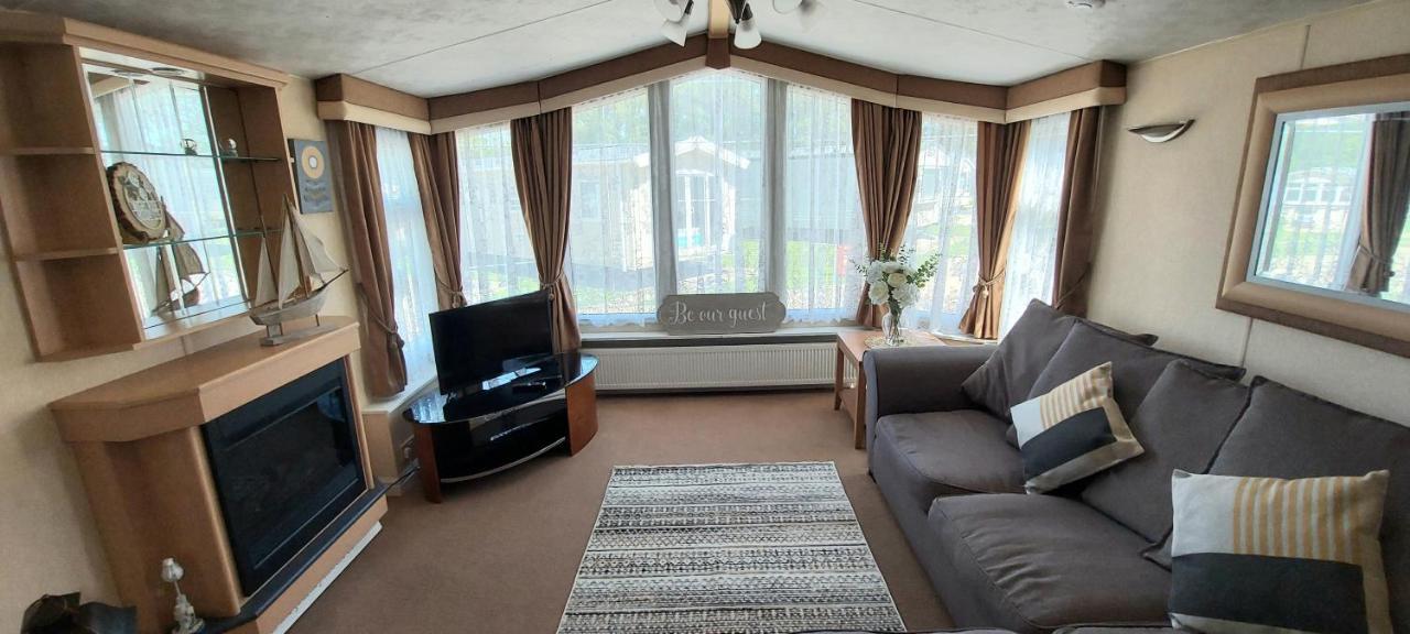 A Fashionable Caravan In A Peaceful Seaside Town سانداوْن المظهر الخارجي الصورة